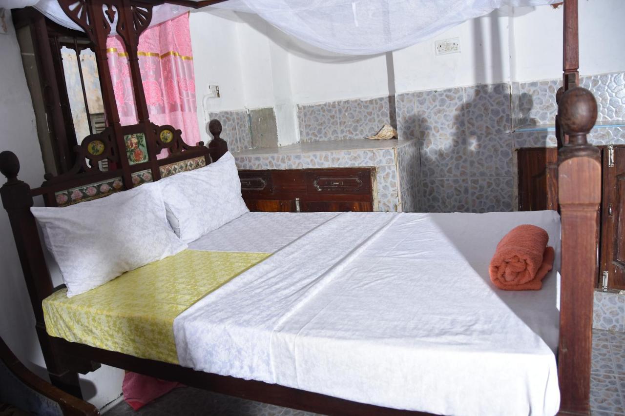Hotel Bababora House Zanzibar Esterno foto